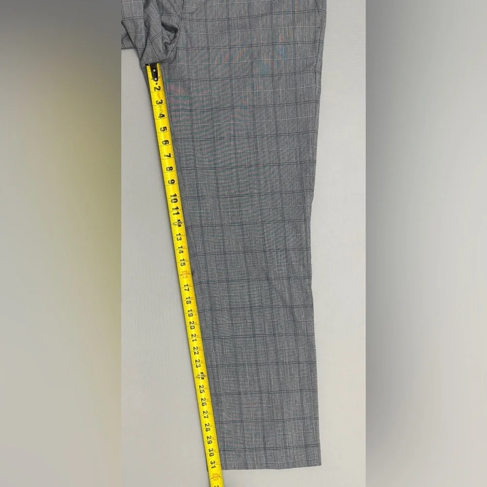 Tiger Woods Collection Men’s Dress Pants 34x32 Gray Plaid Stretch Golf